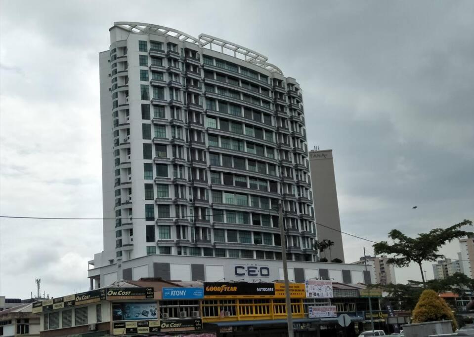 Big Big World At The Ceo Studio Penang Bayan Lepas Zewnętrze zdjęcie