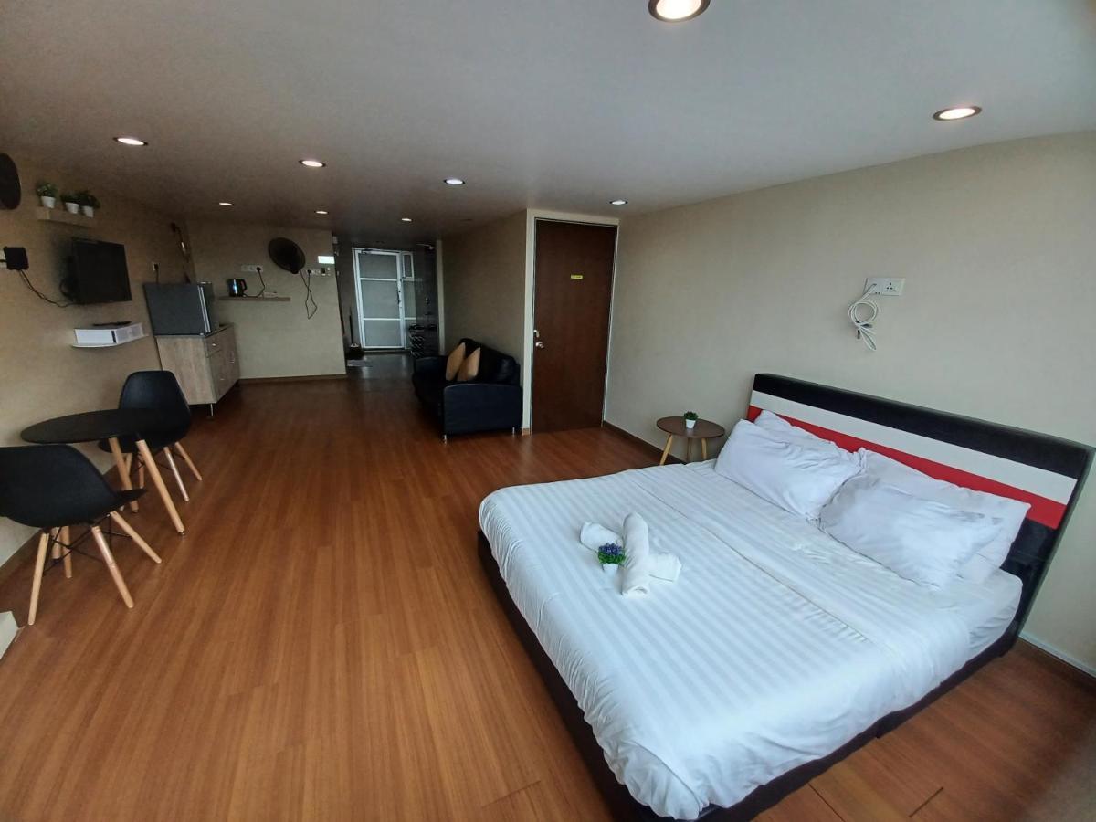Big Big World At The Ceo Studio Penang Bayan Lepas Zewnętrze zdjęcie